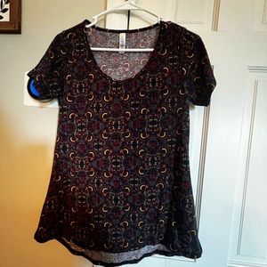 Lularoe classic tee